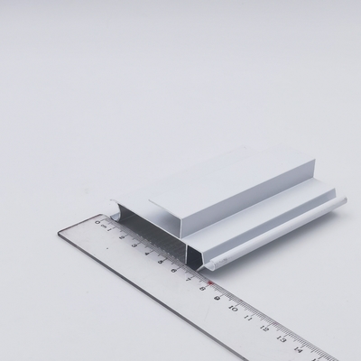 O poder revestiu os perfis de alumínio do obturador do rolo 0.4mm - 1.2mm densamente para o armário