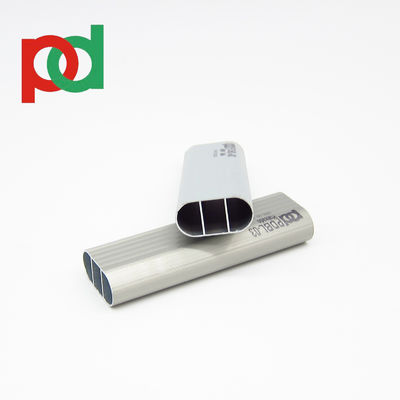 Perfis de Alumínio com Grão de Madeira para Serviço de Corte Personalizado para Trilho de Porta de Correr de Guarda-Roupa, Trilho Superior e Inferior